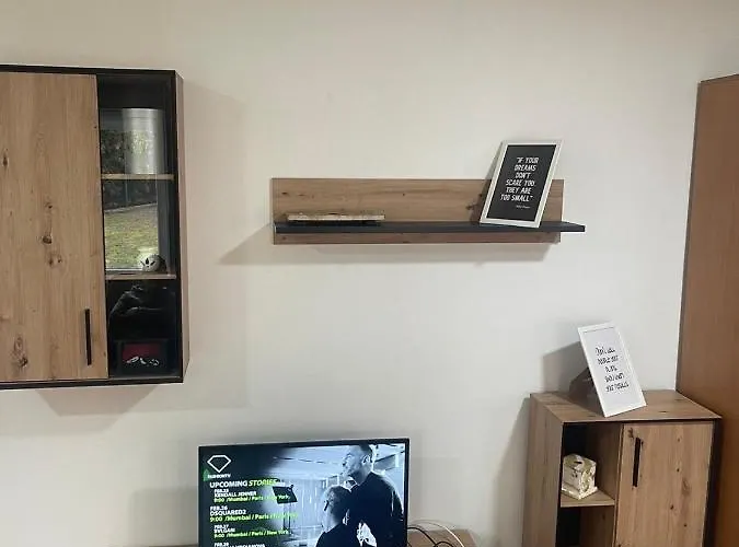 Aloha アパート ノヴィ・パザル